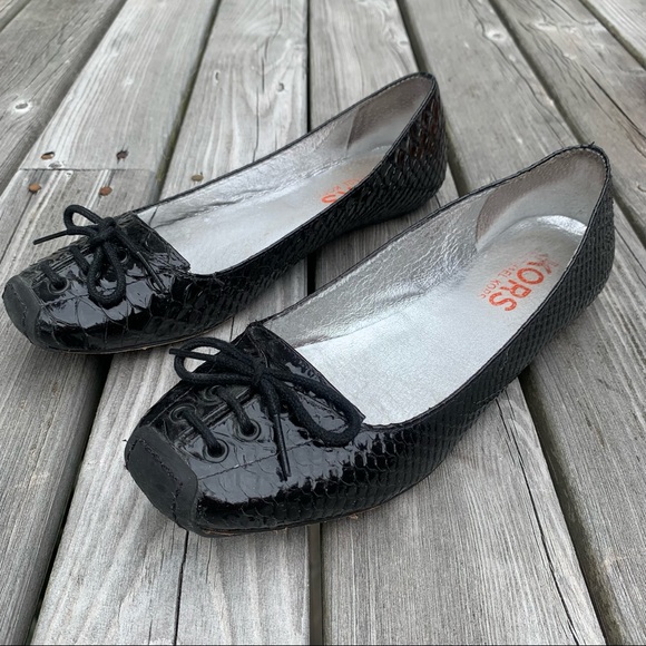 Michael Kors Black Snakeskin Ballet Flats - Picture 3 of 7